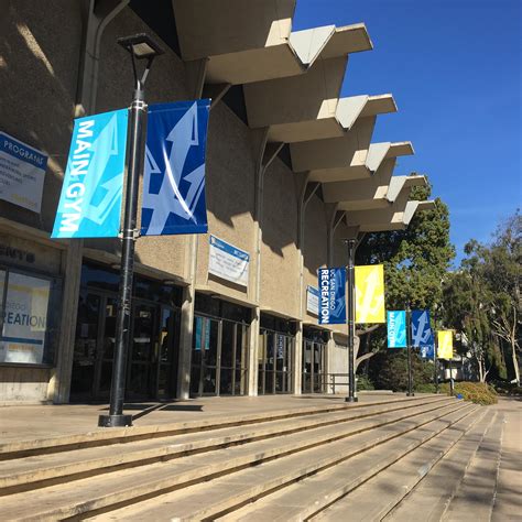 Facility Hours & Maps