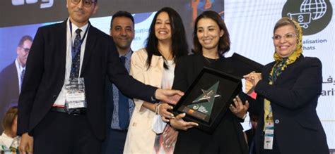 Attijariwafa bank remporte le trophée «Digitalisation de la fonction ...