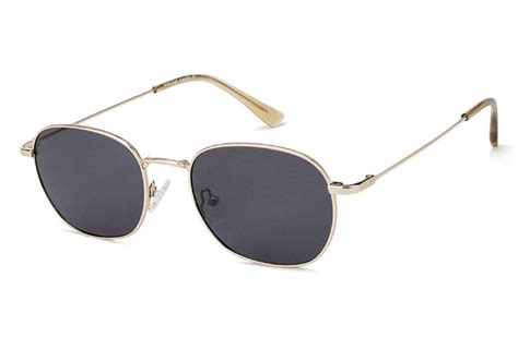 Best Sunglasses For Round Face & Oval Face