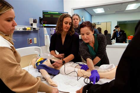 Acute Care Nurse Practitioner Logo