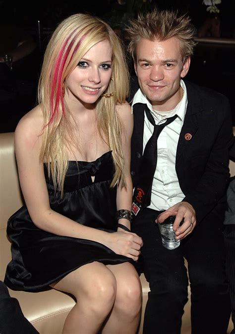 Avril Lavigne Reunites with Ex-Husband Deryck Whibley for Sum 41's ...