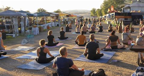 Yoga at the Ahwatukee Farmers Market: Relax, Refresh, and Reconnect ...
