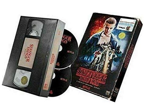 Buy Stranger Things: The Complete First Season Blu-ray (A Netflix ...