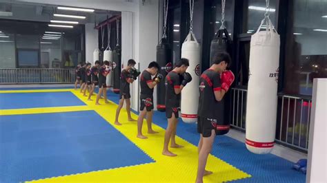 Professional Production Floor Standing Punching Bag Support Hanging ...