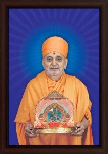 Masstone Pramukh Swami Maharaj Swami Narayan Religious UV Coated Matt ...