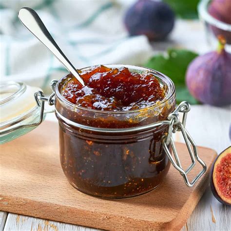Easy Fig Jam Recipe - The Carefree Kitchen