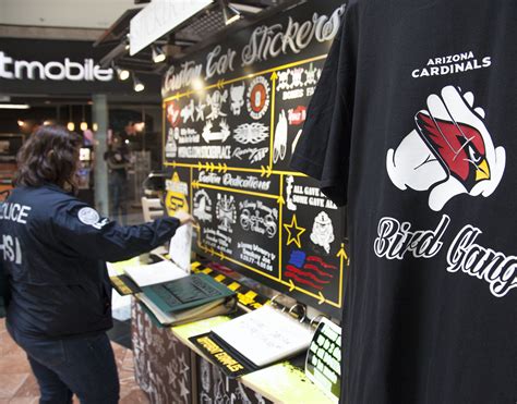 Federal agencies seize more than $19.5 million in fake NFL merchandise ...