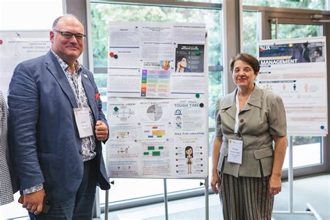 Poster Session Conference 的图像结果