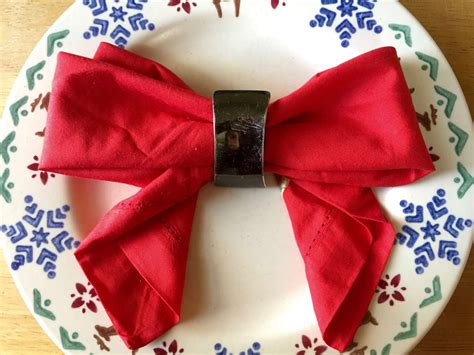 Unique Napkin Folding Bow Valentine's Day Napkin Folding Ideas