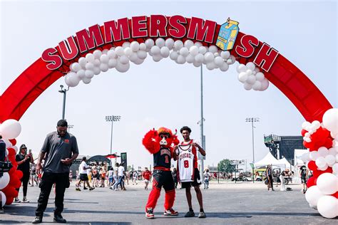 Bulls All Summer: The Lyrical Lemonade Summer Smash Photo Gallery | NBA.com