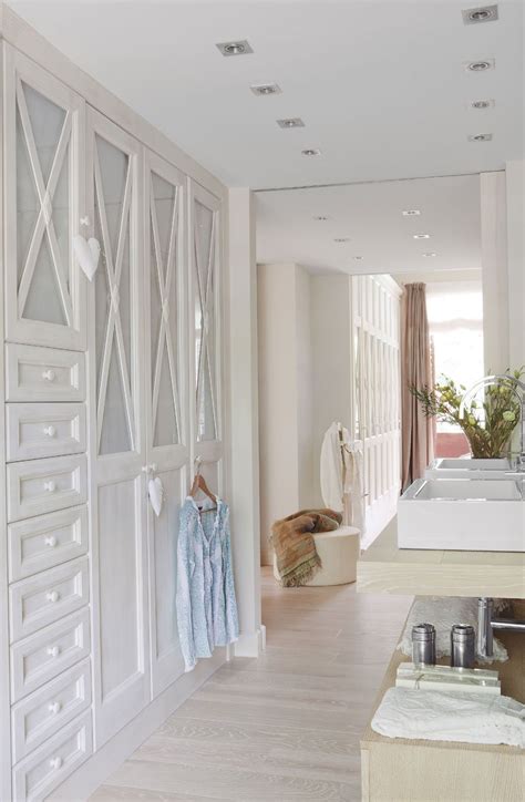 20 vestidores cerrados prácticos y muy decorativos
