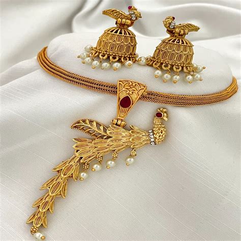 Stylish Peacock Design Choker – Kanyaa