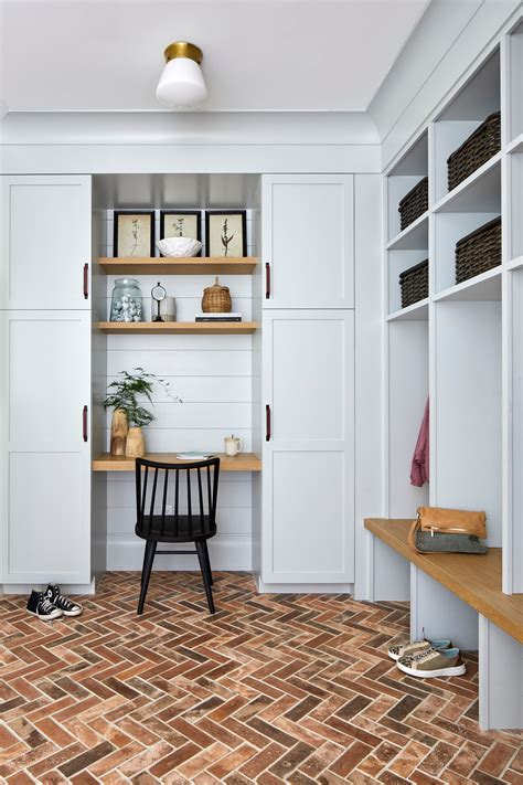 20 Farmhouse Flooring Ideas That Lay a Charming Foundation