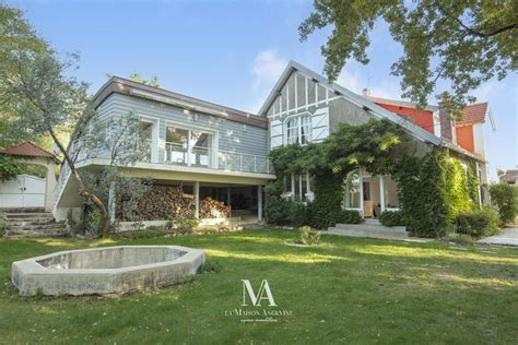 Vente Maison Piscine à Angers (49000) : à vendre Piscine / 300m² Angers