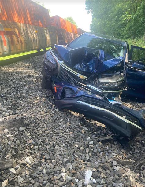 Man Parks SUV In Train's Path In Hudson Valley, Runs Away, Cops Say ...