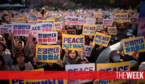 Hundreds urge peace in anti-Trump protest in S Korea