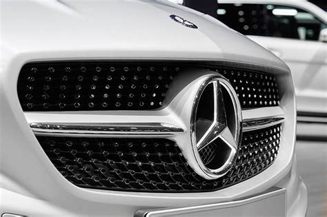 Mercedes-Benz once again world's most valuable luxury car brand ...