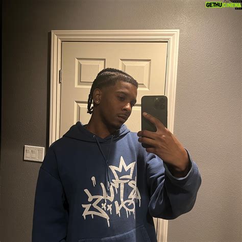 Brett Gray Wiki, Biography, Age, Gallery, Spouse and more