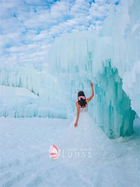 Corset Bodice Sweetheart Ivory Lace Winter Wedding Dress - Lunss