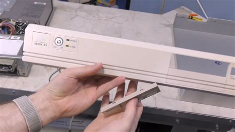 Broken Commodore Computer 的图像结果