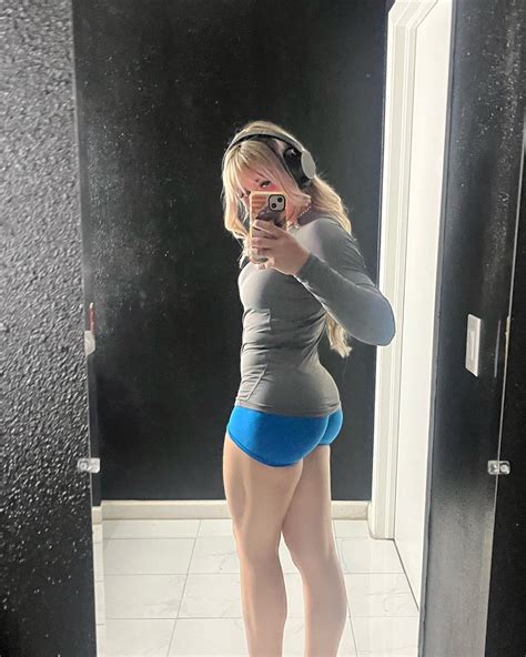 Jacqueline laurito | Griffith maxing • • #explorepage #explorepage #explore #fitness # ...