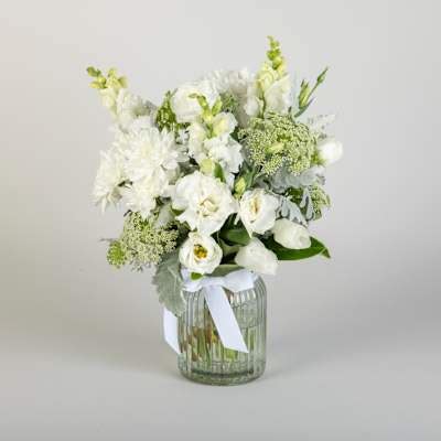 Classic White Flowers: Order Flowers Online | Interflora India | ID1348073