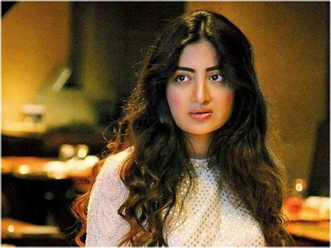 Poonam Kaur: లేచిపోయిందా అని అడగడానికి పోలీసులకు సిగ్గులేదా? - actress ...