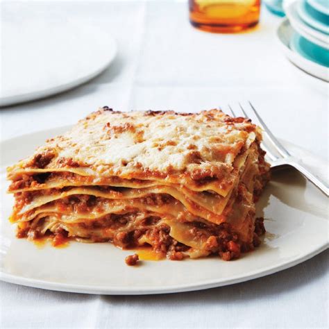 lasagna bolognese with bechamel sauce