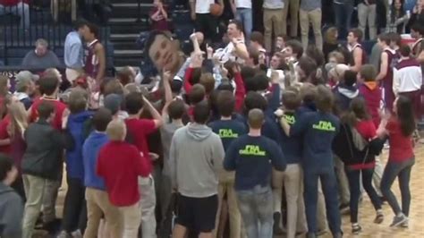 High schooler with Down syndrome swishes 3-pointer - ESPN Video