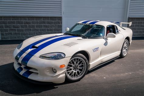 3,600-Mile 1998 Dodge Viper GTS GT2 Championship Edition for sale on ...
