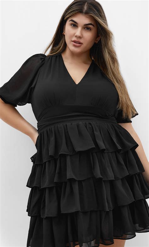 Women's Plus Size Kailey Short Sleeve Black Dress