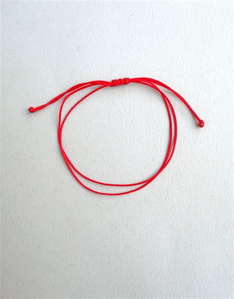 Red String Bracelet 的图像结果