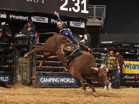PBR | Aussies Abroad: Brady Fielder storms Boston for UTB buckle