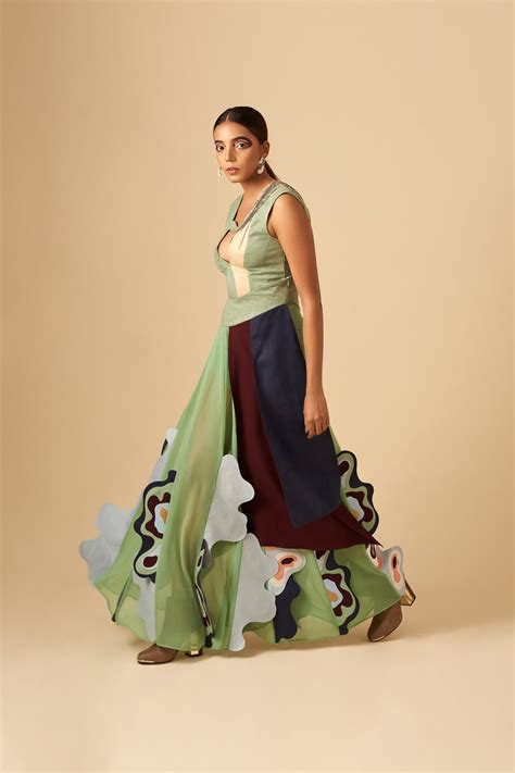 Folded Waves Skirt – siddhantagrawal
