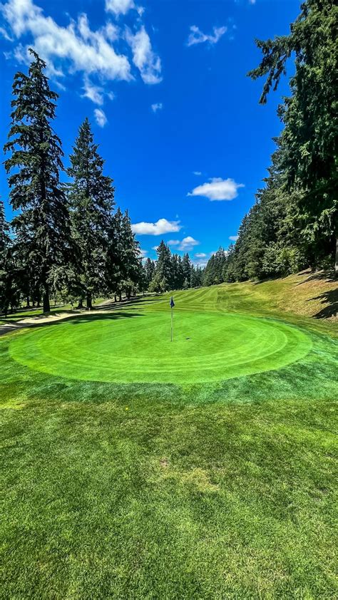 Best Golf Course in Longview, WA - Longview Country Club