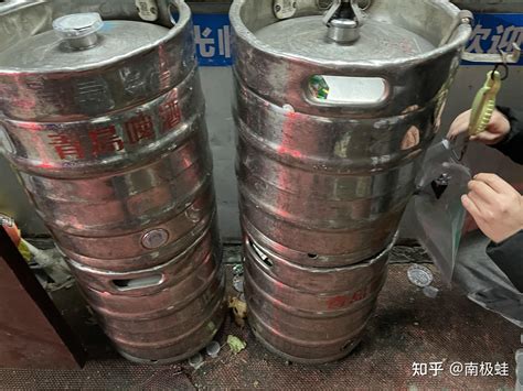 青岛啤酒要开500家酒吧，卖啤酒转换场景，年轻人买账吗_北京市