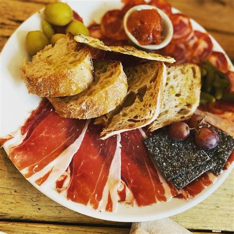 Sharing Board for Call My Wine Bluff - Yorkshire Wines