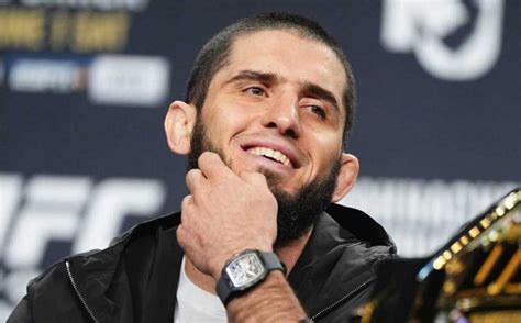 Makhachev disagrees that his record is inferior to Puryear's record ...