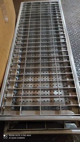 SS Gratings - Stainless Steel Gratings Manufacturer from Pune