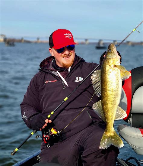 Spring Time Walleye 的图像结果