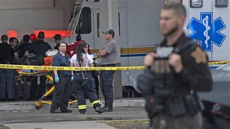 Shooting at US mall; Gunman who killed three people shot dead by ...