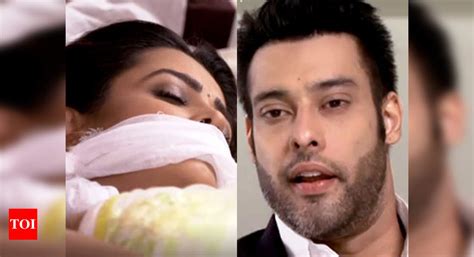 Yeh Hai Mohabbatein written update August 17, 2017: Ashok ties up ...