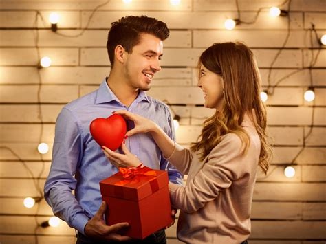 Valentine Day Gifts: మీరు ప్రేమించినవారికోసం ఐదు అద్భుతమైన గిఫ్ట్ ఐడియాలు
