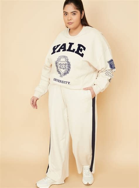 Buy Women Chenille Embroidered Boxy Fit Sweatshirt Online at just Rs ...