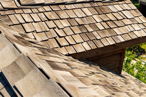 A comprehensive look at Wood shingle Roofs - Myrooff.com
