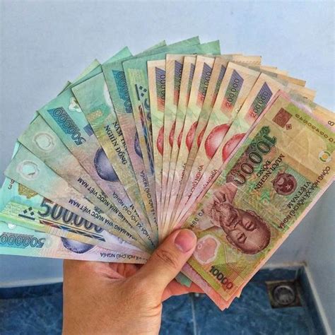 美元换越南盾有什麽手续吗？-去越南美元跟人民币哪个兑换越南盾比较合算