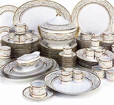 richard ginori pittoria di doccia a richard ginori part dinner service 20th century richard ginori pittoria di doccia a richard ginori part dinner service 20th century
