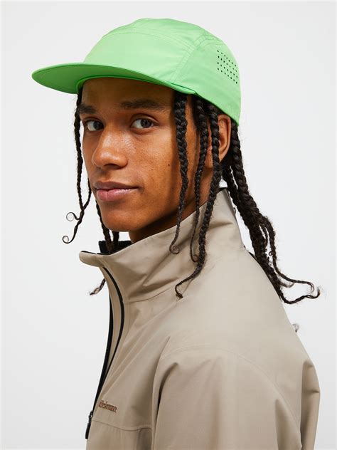 Lightweight Cap | Peak Performance