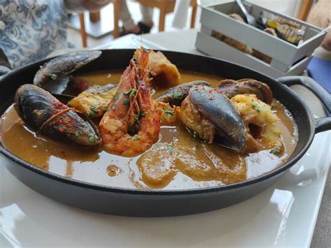Excellent restaurant on the port - Reviews, Photos - Restaurant Les 4 ...