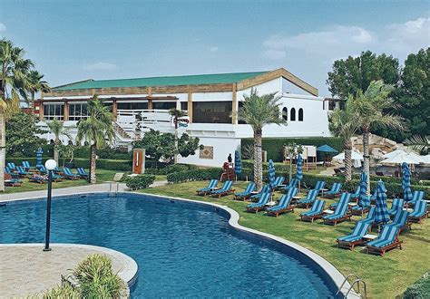 Dubai Marine Beach Resort & Spa Pool Pictures & Reviews - Tripadvisor